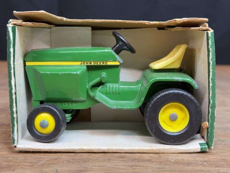 1/16 John Deere L&G Ertl image