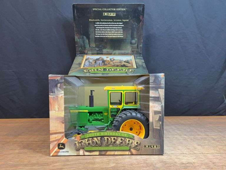 1/16 John Deere 4520 200th Birthday NIB Ertl image