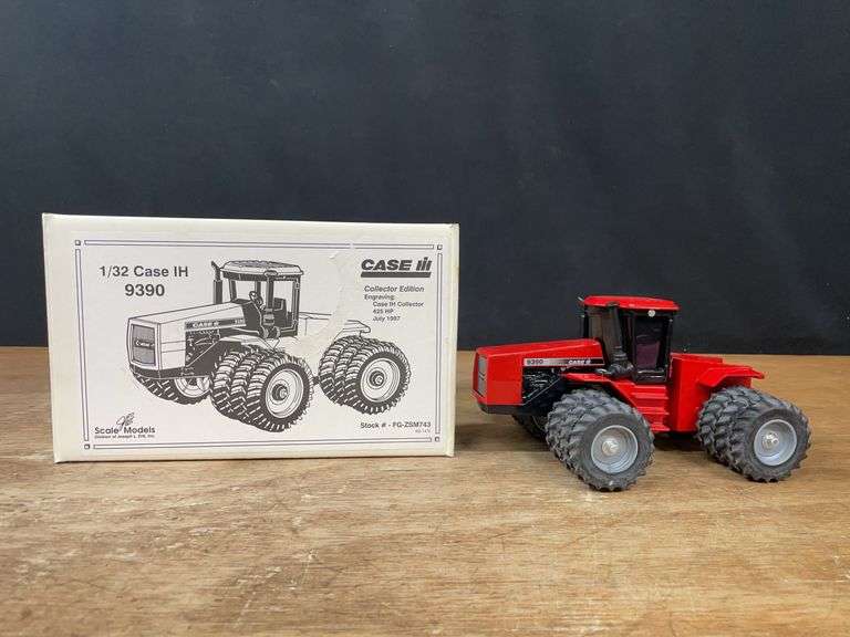1/32 Case-IH 9390 Collector NIB SM image