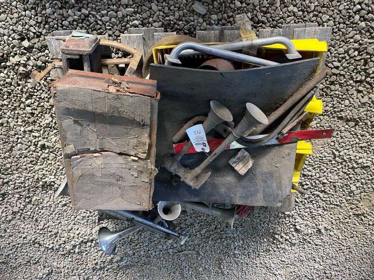 Horns, Handles + Misc image