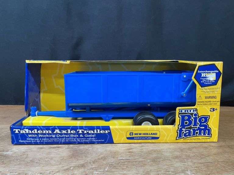 1/16 NH Trailer Big Farm NIB Ertl image