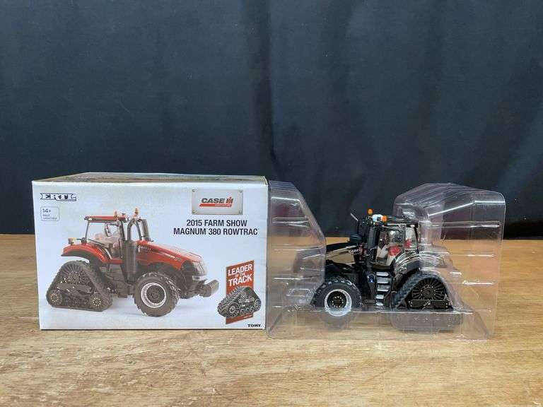 1/32 Case-IH Magnum 380 Rowtrac 2015 Farm Show Gun Metal NIB Ertl image