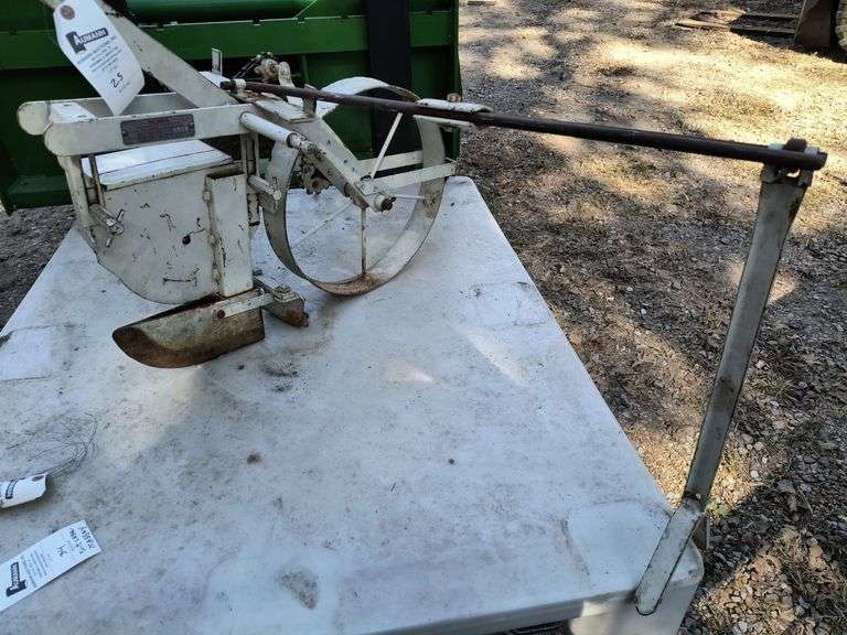 Sears 3pt. Planter image