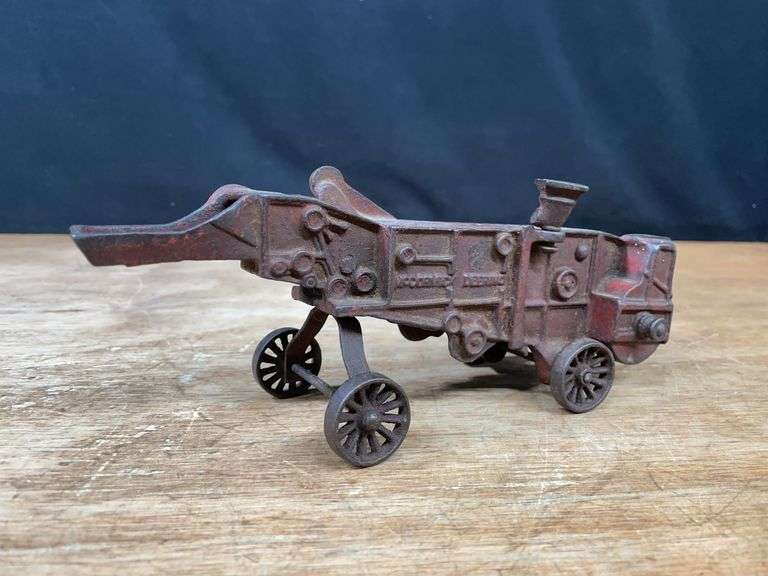 McCormick-Deering Thresher Arcade image