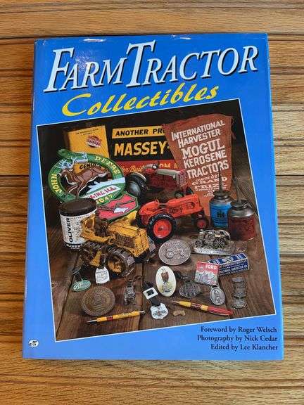 Farm Tractor Collectibles Book image