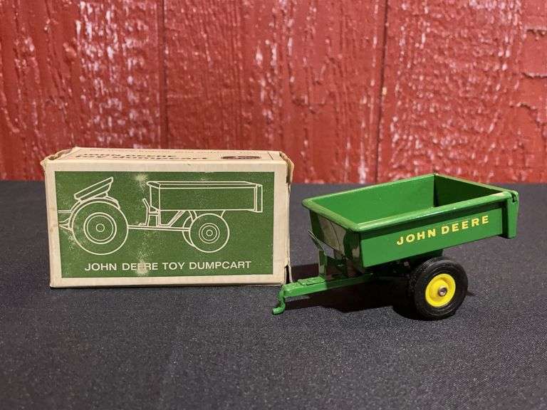 1/16 John Deere L&G Cart NIB Ertl image