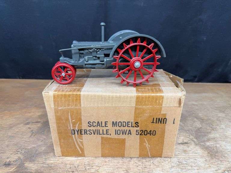 1/16 Case CC NIB SM image