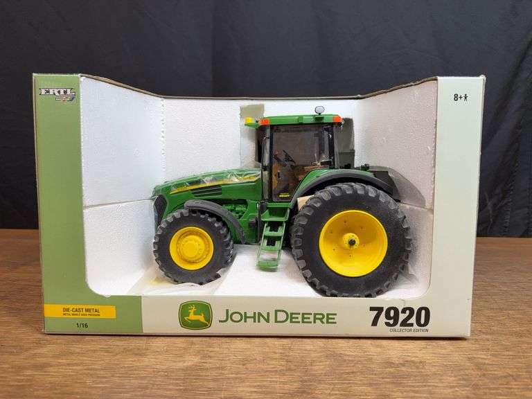 1/16 John Deere 7920 Collector NIB Ertl image