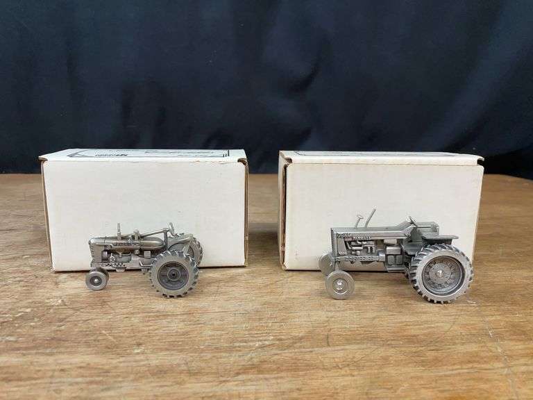 (2) 1/43 Farmall 1206 +H Pewter NIB SC image