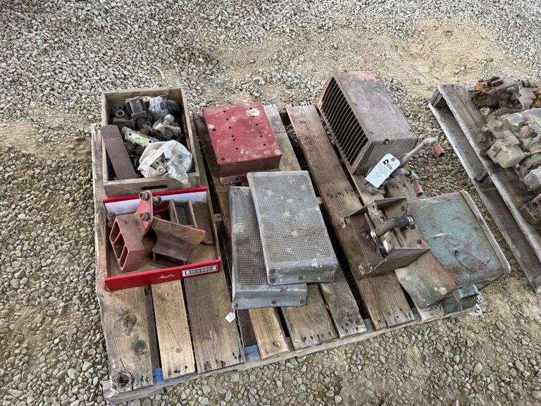 Mack Truck Parts image