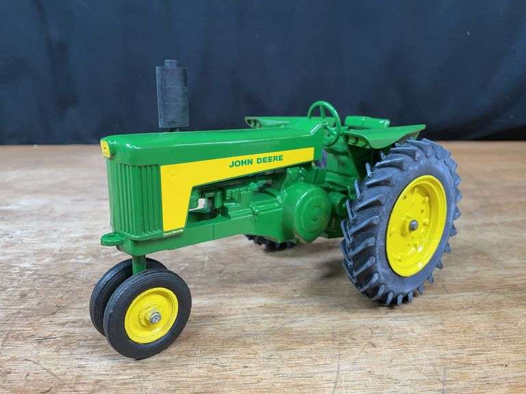 1/16 John Deere 630 Ertl image