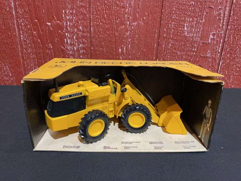 1/16 John Deere Wheel Loader NIB Ertl image