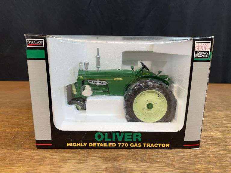 1/16 Oliver 770 NIB SC image