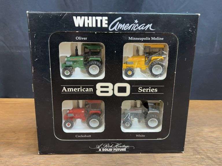 1/64 White American 80 Set NIB Ertl image