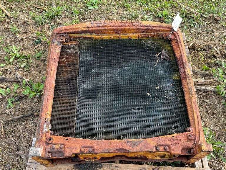 Caterpillar DW10 Radiator image