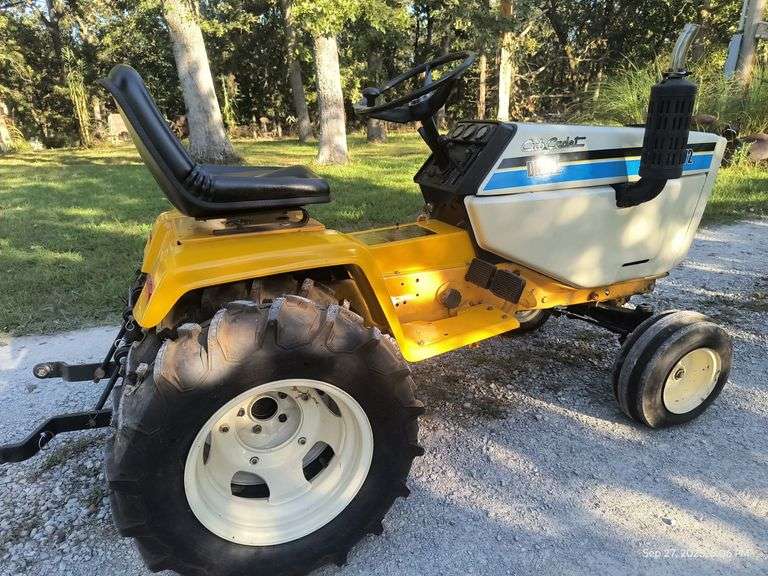 Cub Cadet 1572 Diesel image