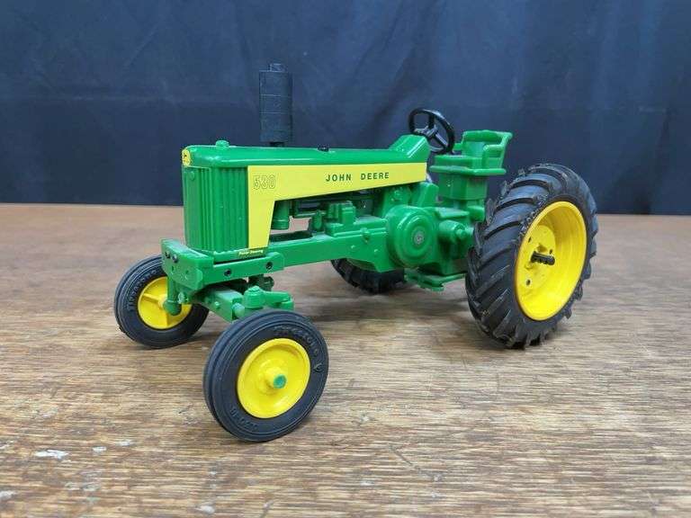 1/16 John Deere 530 Standi image