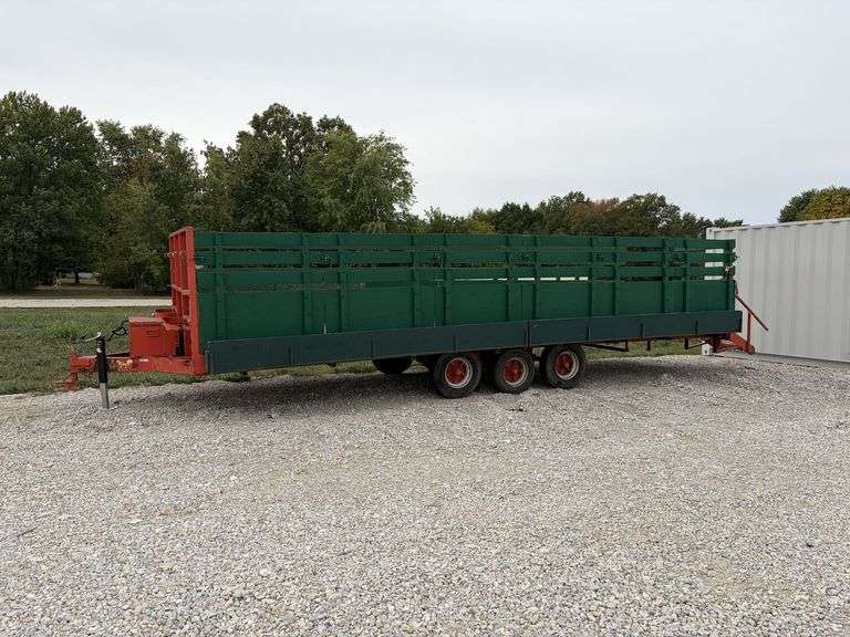 33' Trailer image