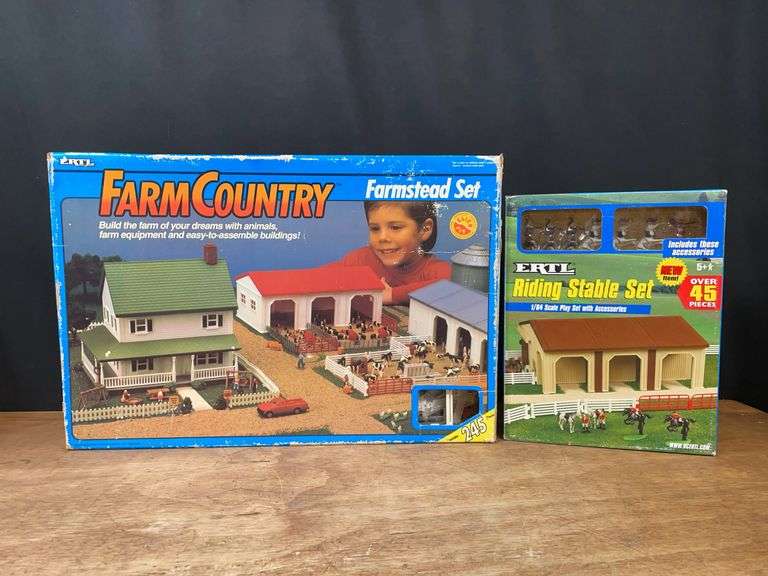 (2) 1/64 Farm Country Sets Ertl image