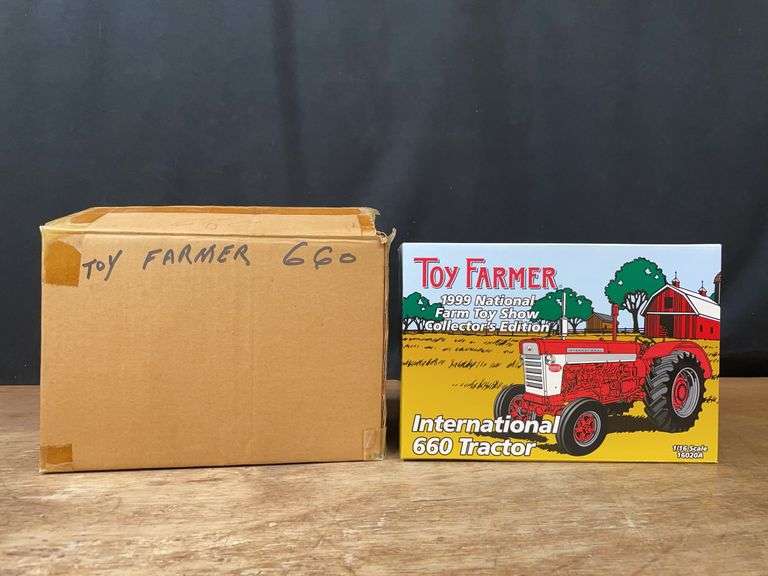 1/16 IH 660 1999 NFTS NIB Ertl image