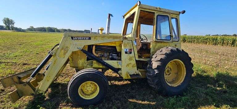 White 2-78 Industrial Tractor image