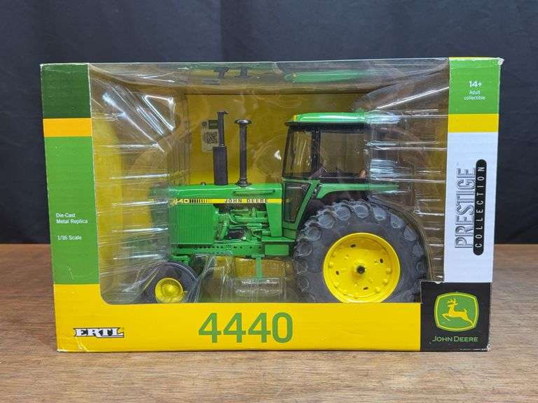 1/16 John Deere 4440 Prestige NIB Ertl image