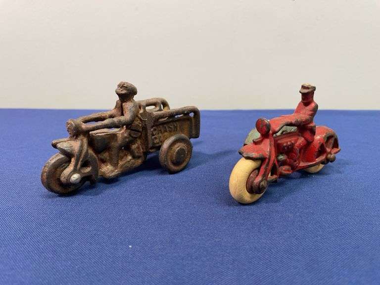 (2) Cast Iron Motorcycles Hubley image