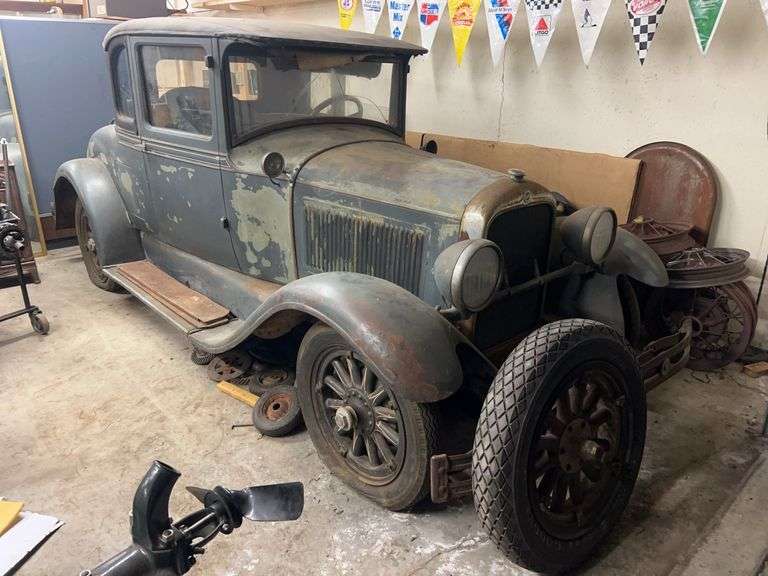 Studebaker Car image