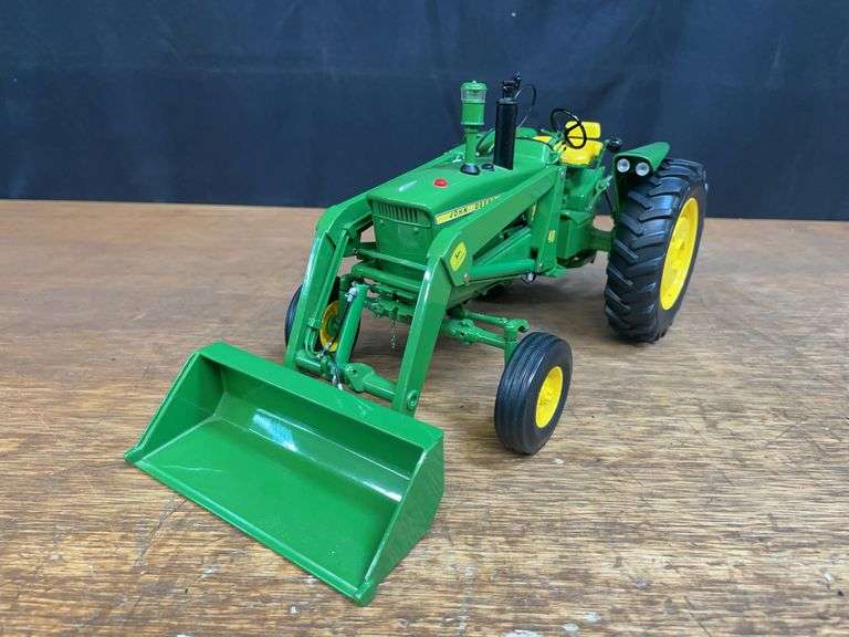1/16 John Deere 3020 w/Loader Precision Key Ertl image