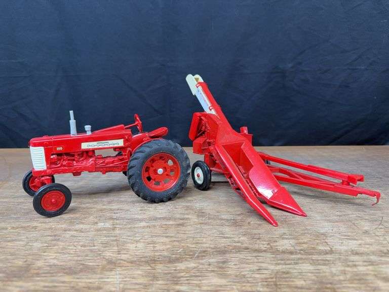 (2) 1/16 Farmall 350 + McCormick Picker image