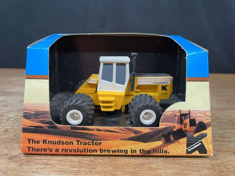1/64 Knudson 4400 NIB Valu-Cast image