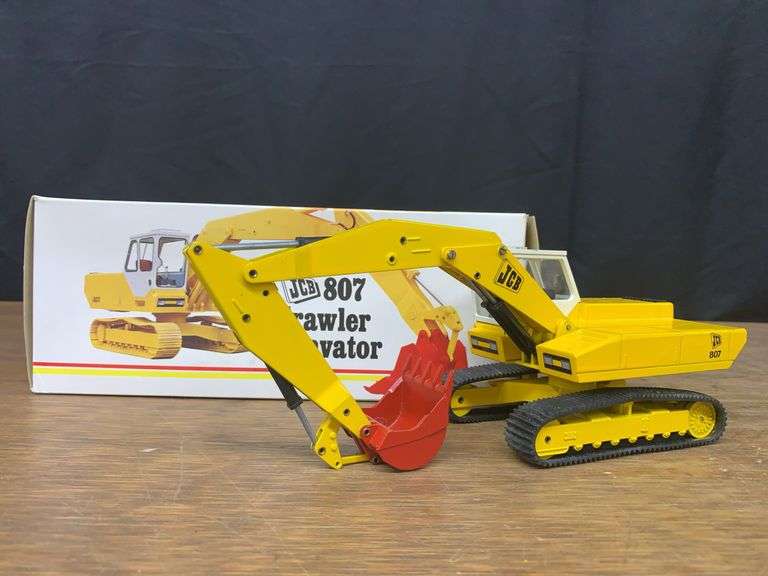 1/35 JCB 807 Excavator NIB NZG image