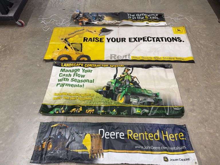 (4) John Deere Banners image