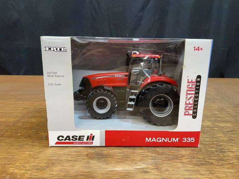 1/32 Case-IH Magnum 335 Prestige NIB Ertl image