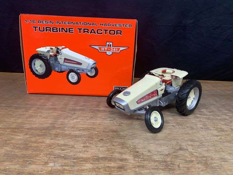 1/16 IH HT-341 Turbine Tractor SC image