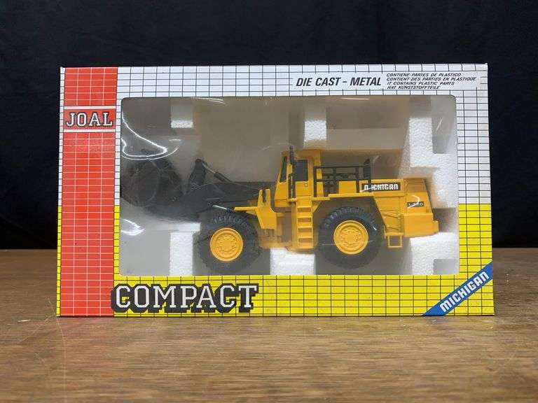 1/50 michigan L320 Wheel Loader NIB Joal image