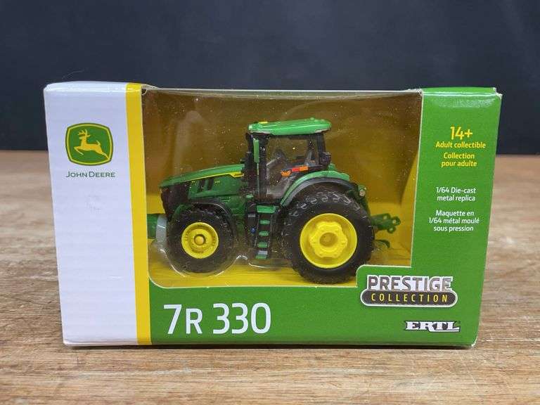1/64 John Deere 7R 330 Prestige NIB Ertl image