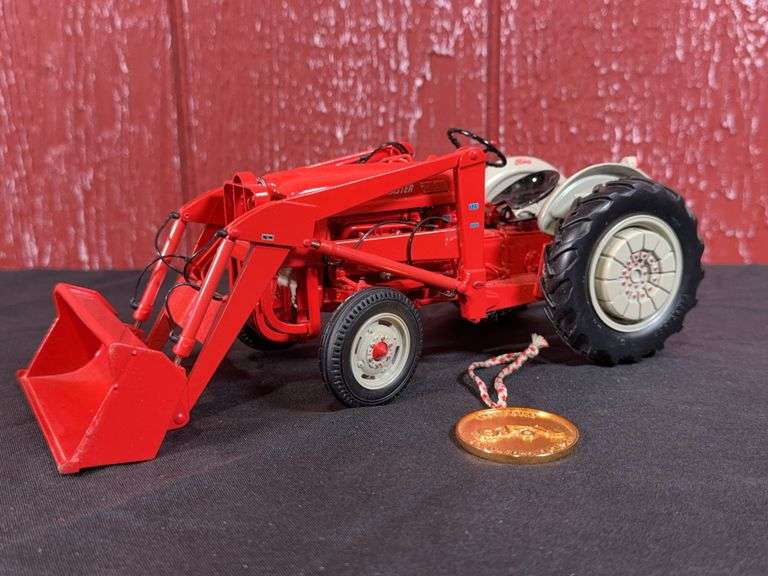 1/16 Ford 641 w/Loader Precision Ertl image