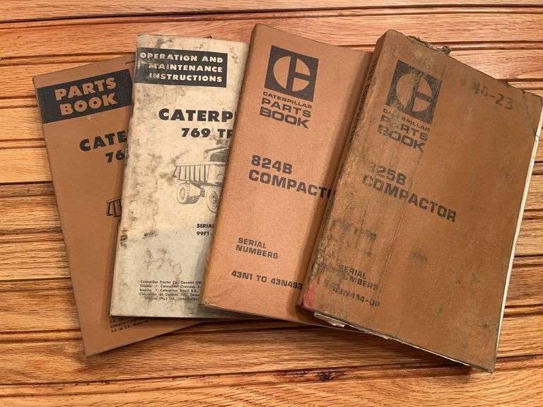 (4) Caterpillar Manuals image