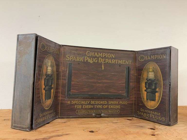 Champion Spark Plug Display image