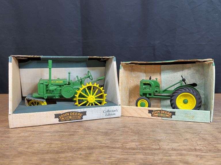(2) 1/16 John Deere GP + LA NIB image
