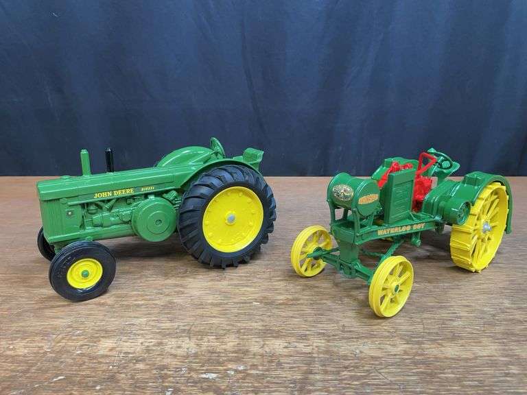 (2) 1/16 John Deere R + Waterloo Boy Ertl image