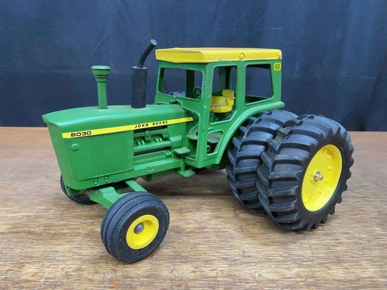 1/16 John Deere 6030 Customized image