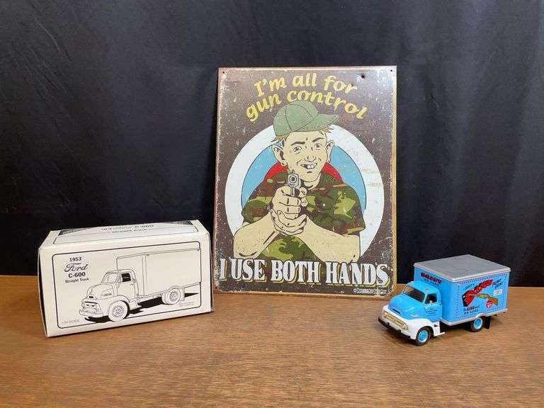 (2) Daisy Truck + Gun Sign image