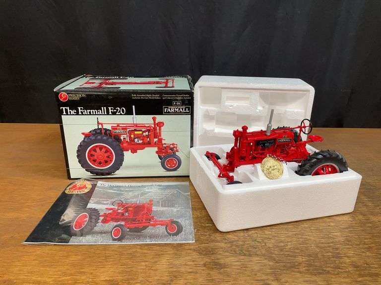 1/16 Farmall F-20 Precision NIB Ertl image