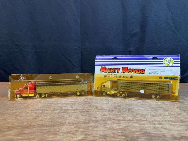 (2) 1/64 Livestock + Grain Semis Ertl image