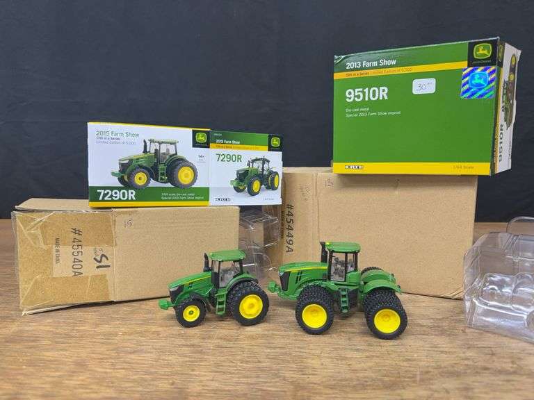 (2) 1/64 John Deere 9510R + 7290R Farm Show NIB Ertl image