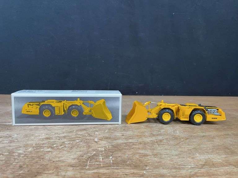 1/50 GHH LF-12 Mining Loader NIB Conrad image