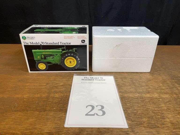 1/16 John Deere 70 Precision NIB Ertl image