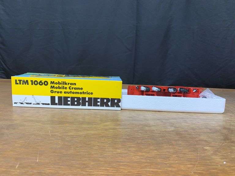 1/50 Liebherr LTM 1060 Crane Alex Grund NIB Conrad image